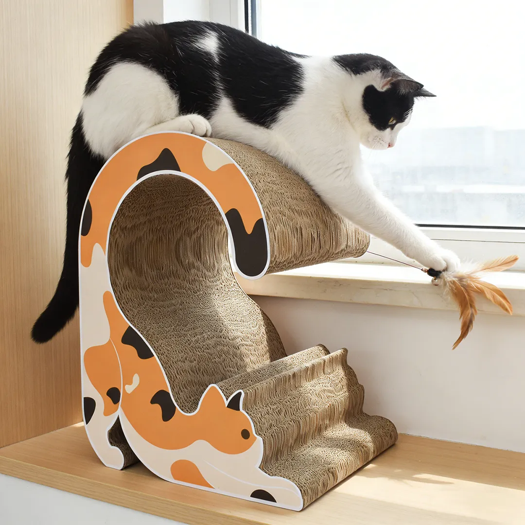 Calico Cat-Shaped Scratching Post ZB-0041